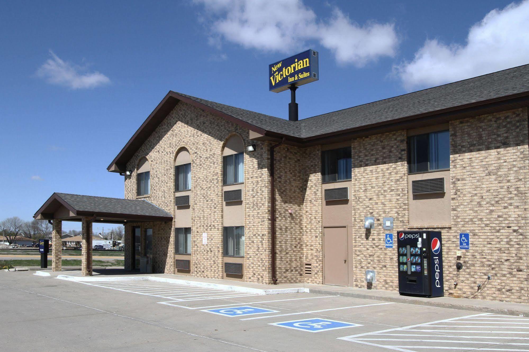 New Victorian Inn & Suites Kearney Exterior foto